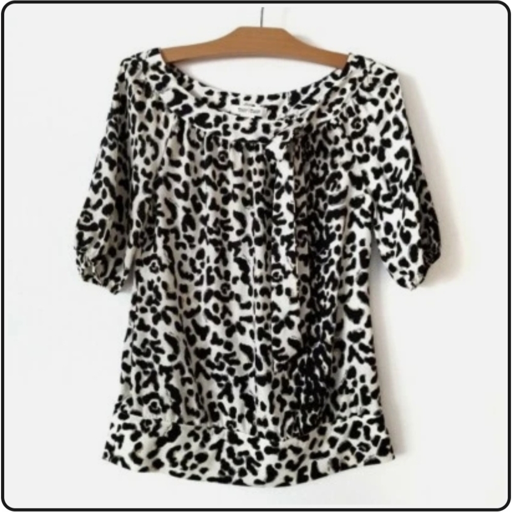 White House Black Market Black and White Animal Print Blouse 100% Silk